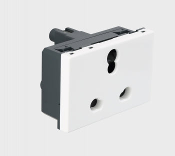 Legrand Myrius 6/16A Socket 3Module White - 673083